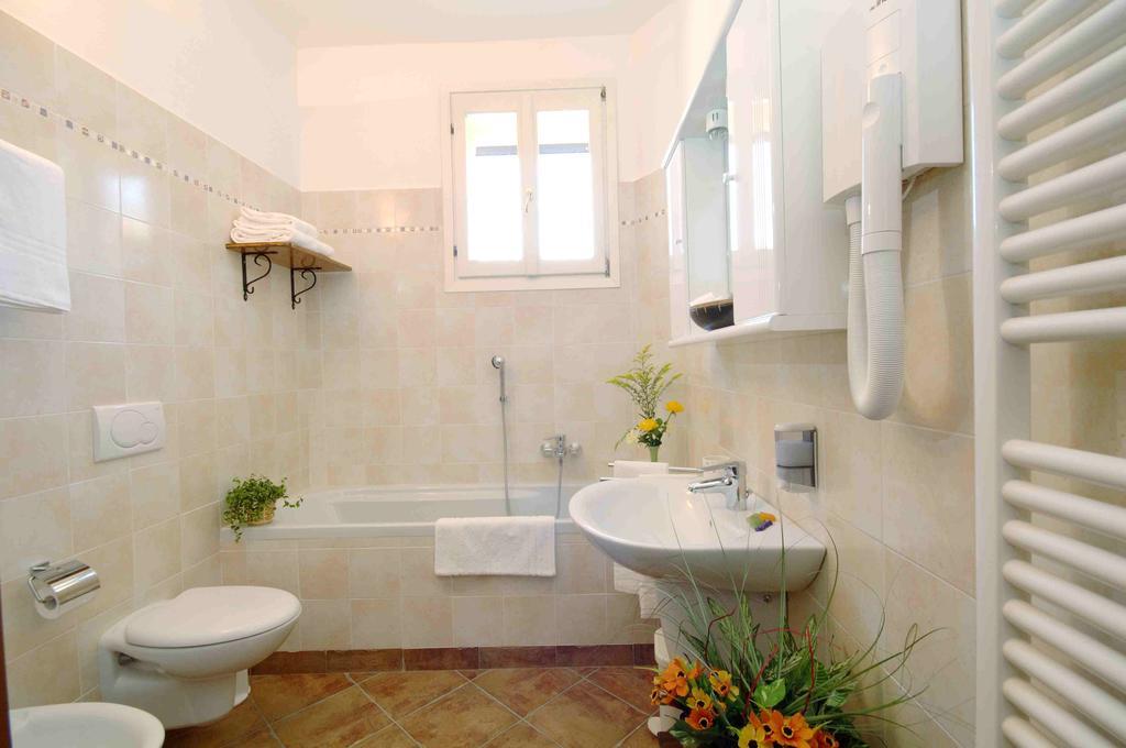 Rosa Dei Venti - Aparment In The Heart Of Bellagio With Parking Apartment Room photo